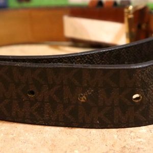 Michael kors brown belt
